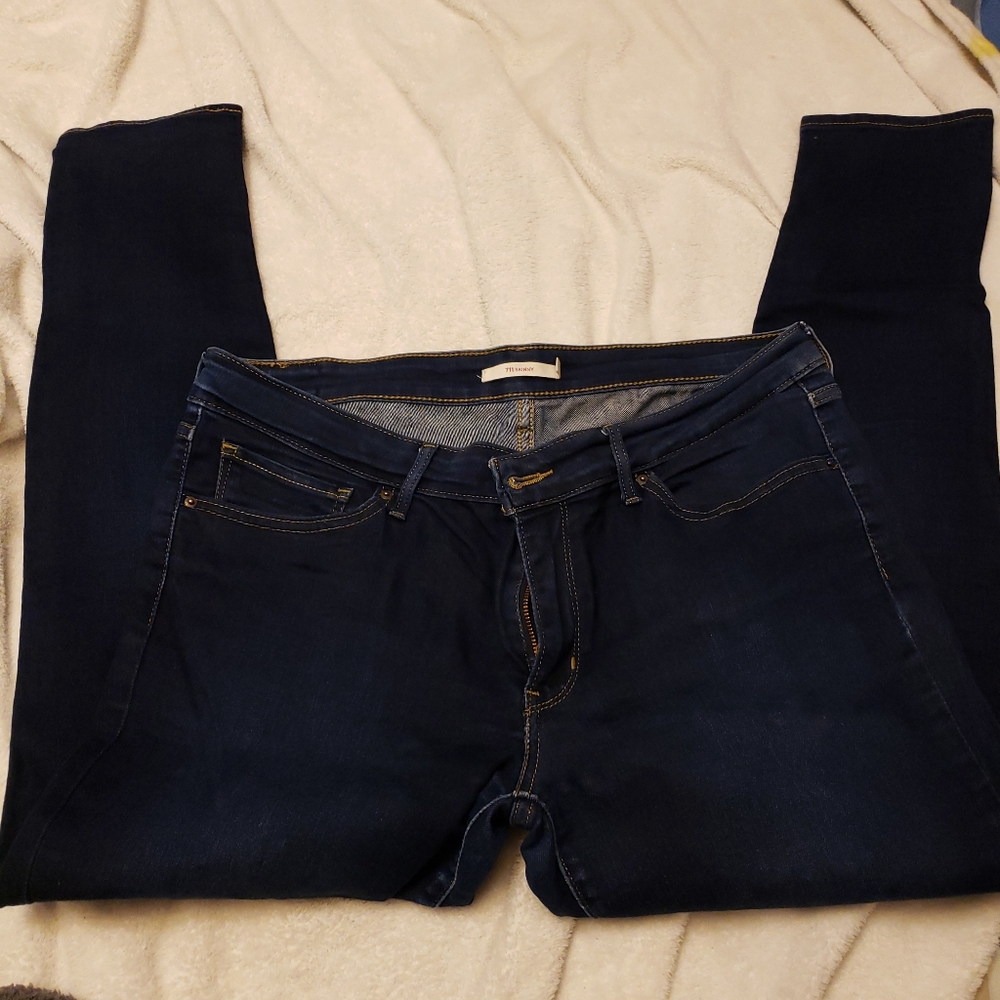 Jeans - Picture 2 of 4